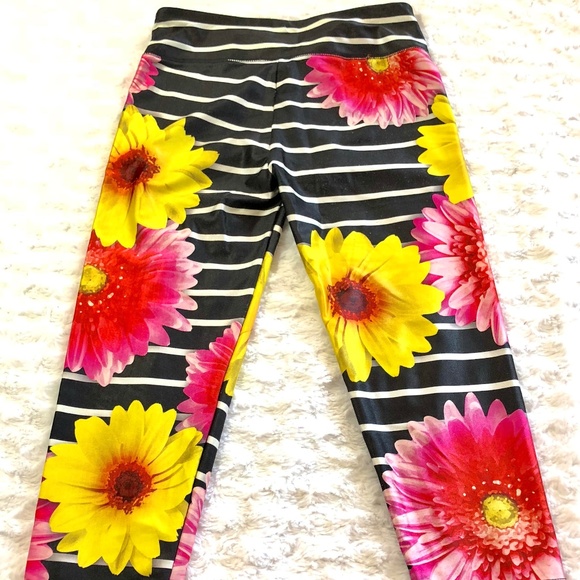 Justice Girls Striped Floral Accent Leggings Sz 16 - Picture 1 of 3